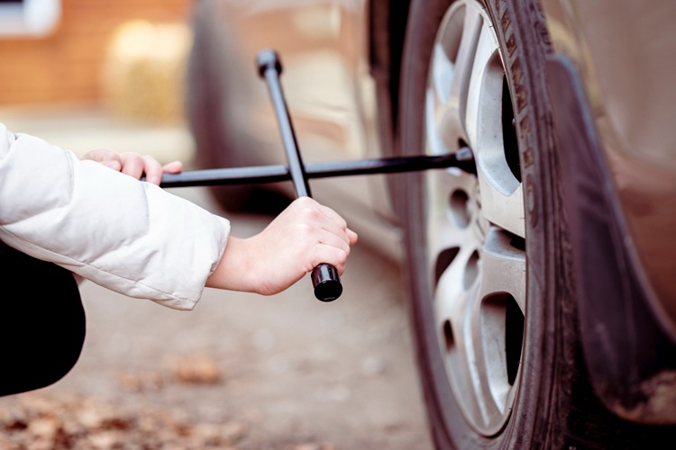 Essential Guide to Rubber Wheel Chocks for Heavy Vehicles