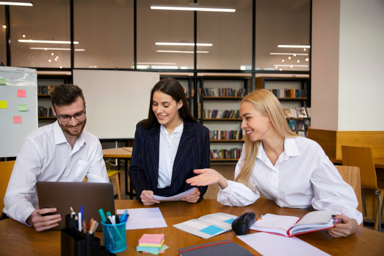 Explore Top Management Courses NZ for Your Career