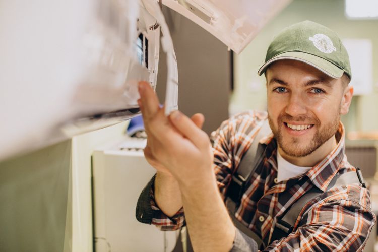 Top Tips for Reliable AC Maintenance Services at Home & Office